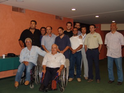 Das griechisches Organisationsteam und zwei Prsidenten der Behindertenverbnde